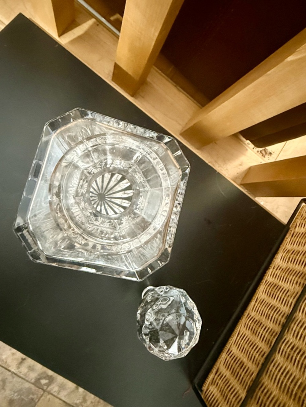 Stunning Bohemia Crystal Brixton Whiskey Decanter - 800ml, Czech Republic - Picture 3 of 4